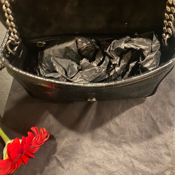 Saint Laurent small Niki Croc-Embossed Leather - Picture 8 of 11